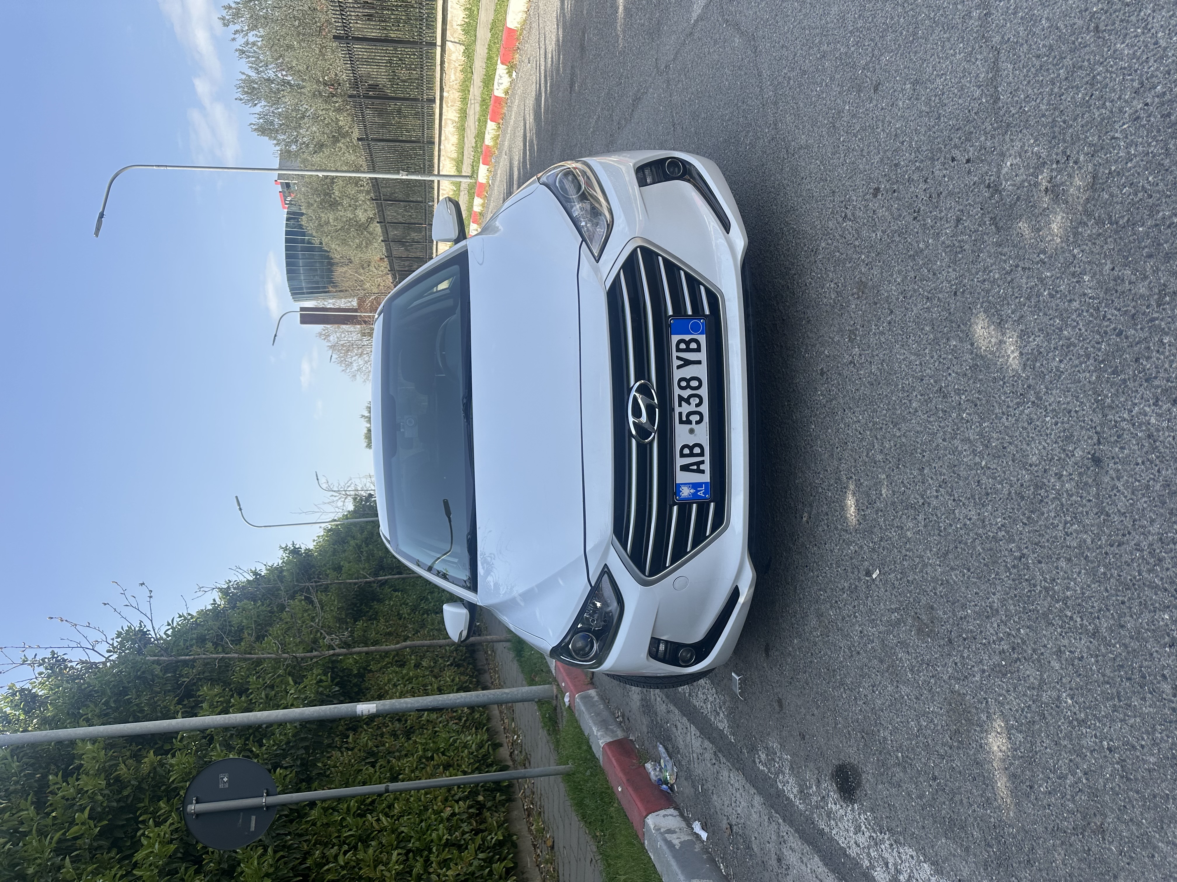 Hyundai Avante  2