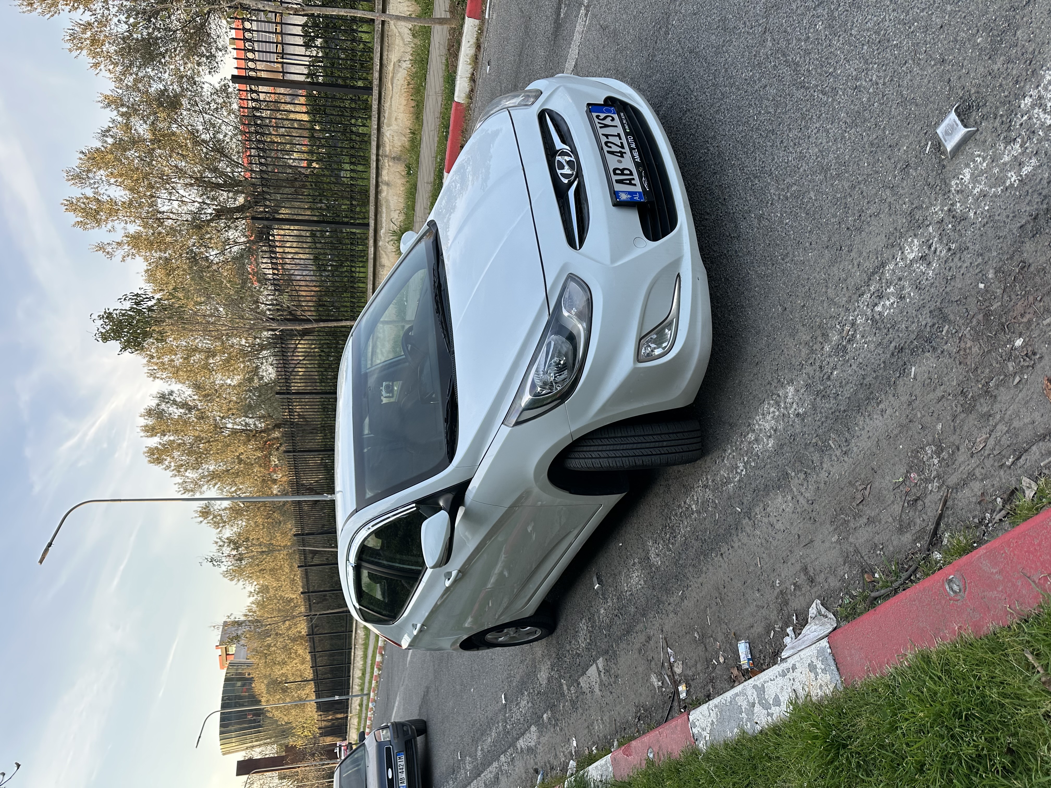 Hyundai Accent 2