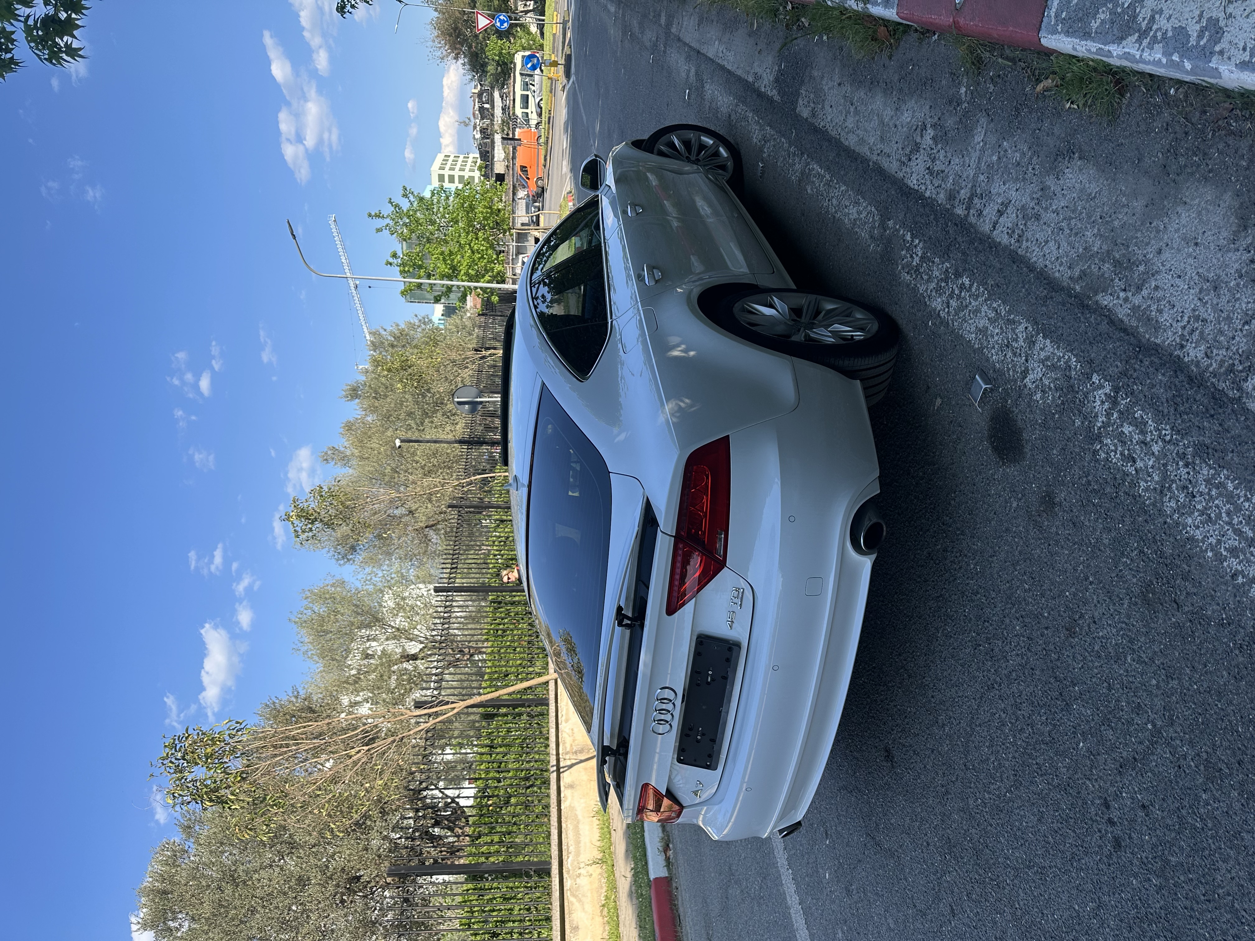 Audi A7  4