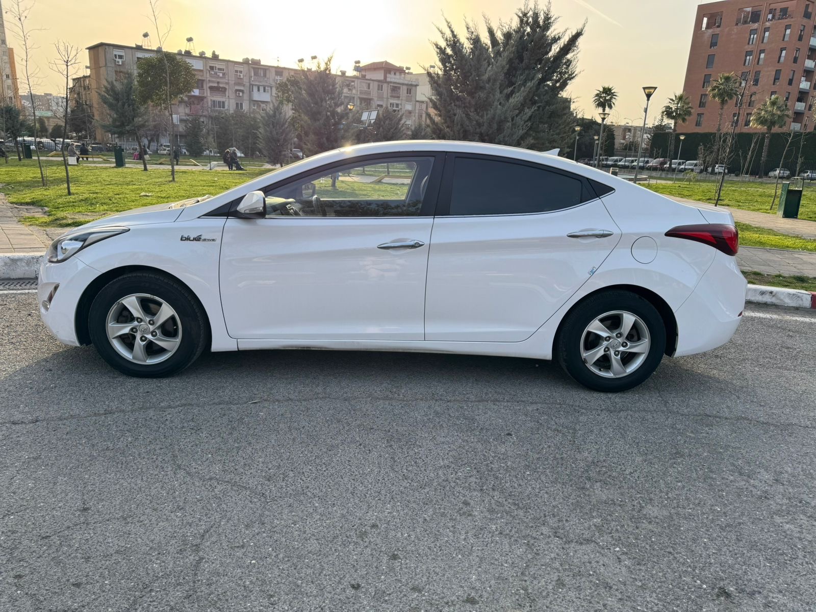 Hyundai Avante  3