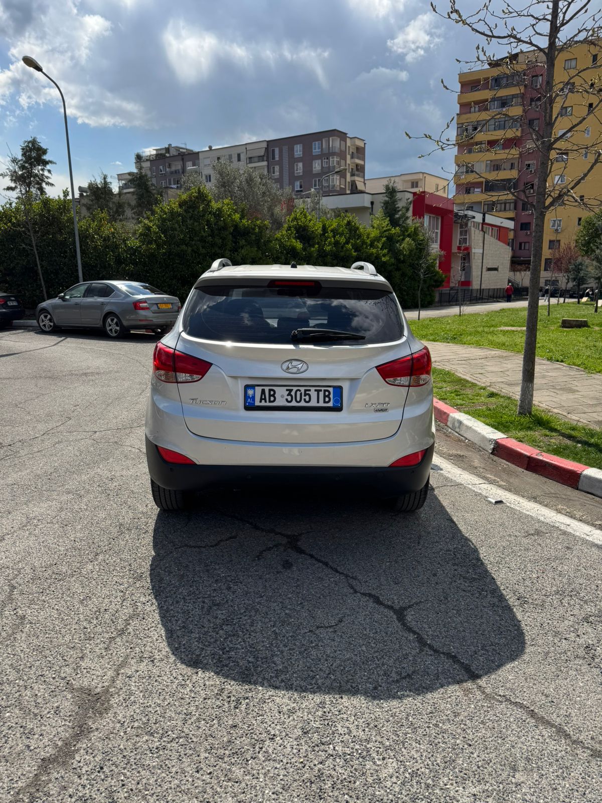 Hyundai Tucson lx20 3